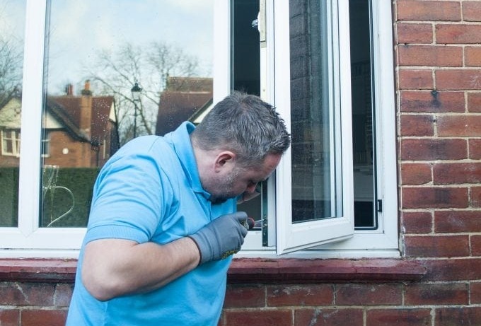 Window repair service